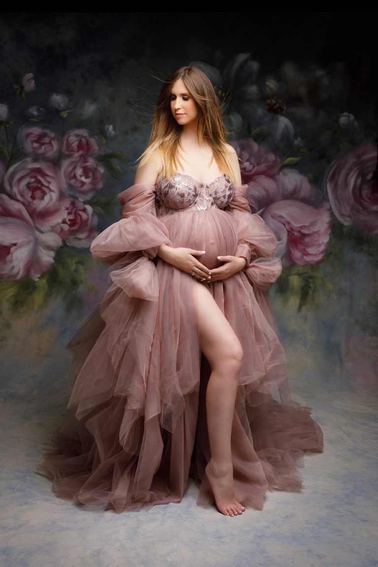 צילומי הריון בשמלות מיוחדות